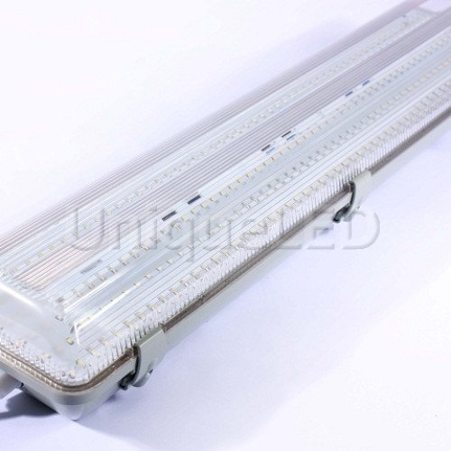 Ip65 tri-proof led lighting fixture